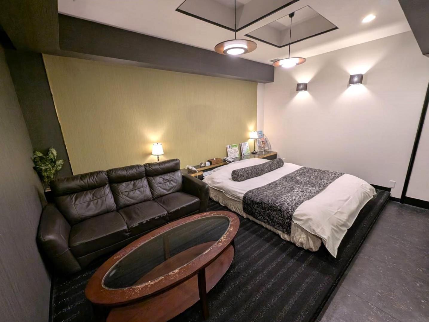 Hotel First (Adults Only) Ikeda  Ngoại thất bức ảnh